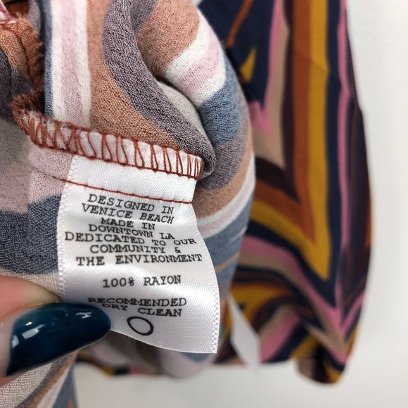 Flynn Skye Vera Blouse In Ziggy NWT - Picture 5 of 7